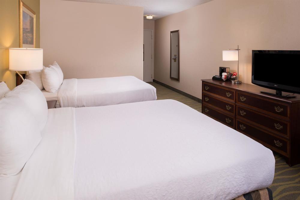 Ramada Plaza Rochester Airport Luaran gambar