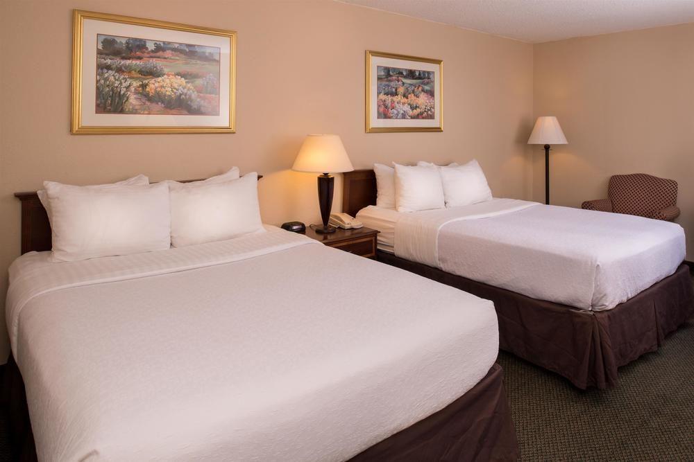 Ramada Plaza Rochester Airport Luaran gambar
